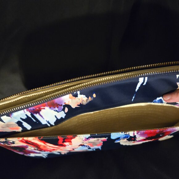 Kate Spade Floral Laptop Case – 13”/14” Sleeve - Picture 4 of 6